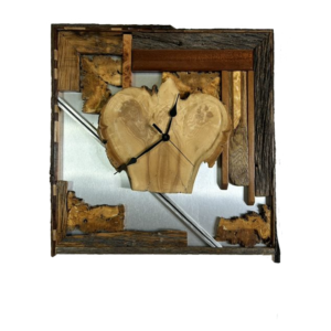 spades artistic wooden clock